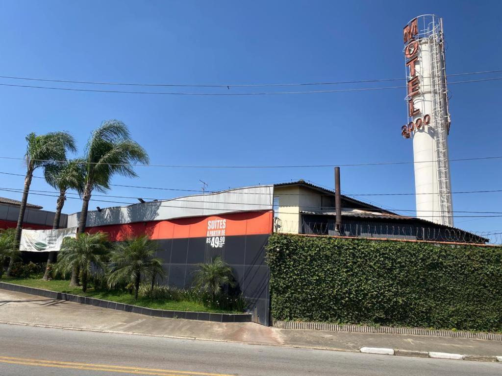 Motel 2000 Guarulhos Bagian luar foto