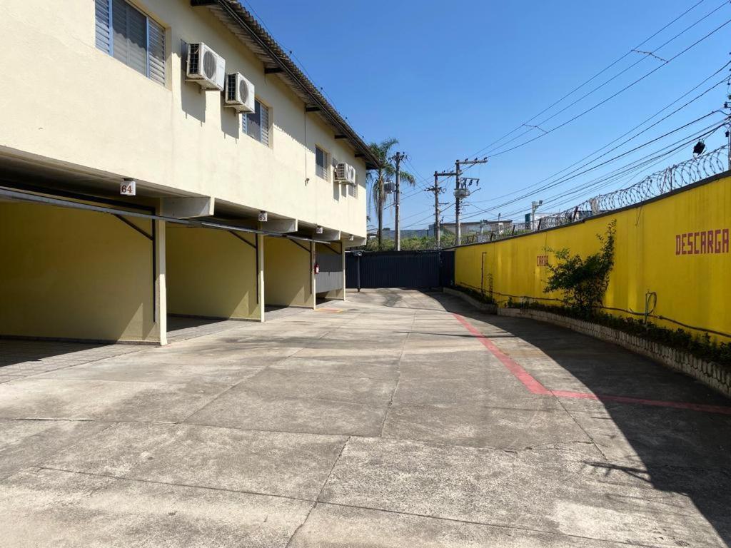 Motel 2000 Guarulhos Bagian luar foto