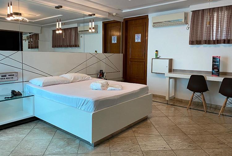 Motel 2000 Guarulhos Ruang foto