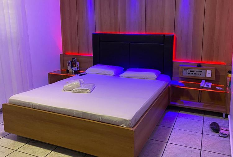 Motel 2000 Guarulhos Ruang foto